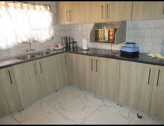 3 BEDROOM HOUSE FOR SALE IN MOHLAKENG